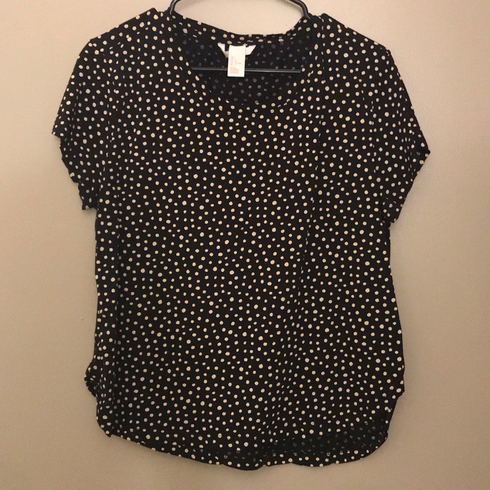 Cute black and gold top